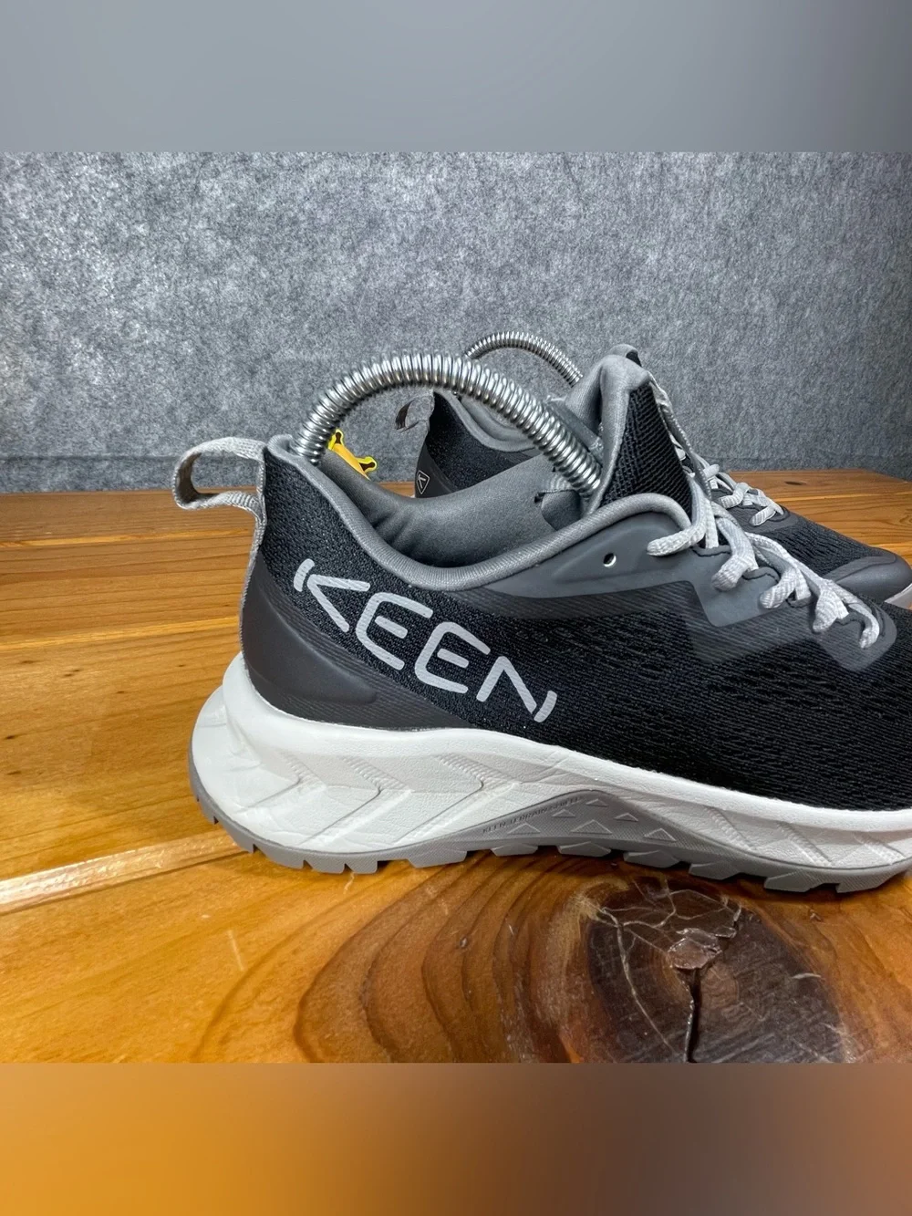 KEEN Versacore Speed Women Size 7 Black Gray Trail Hiking Shoes 1029045 Gorpcore